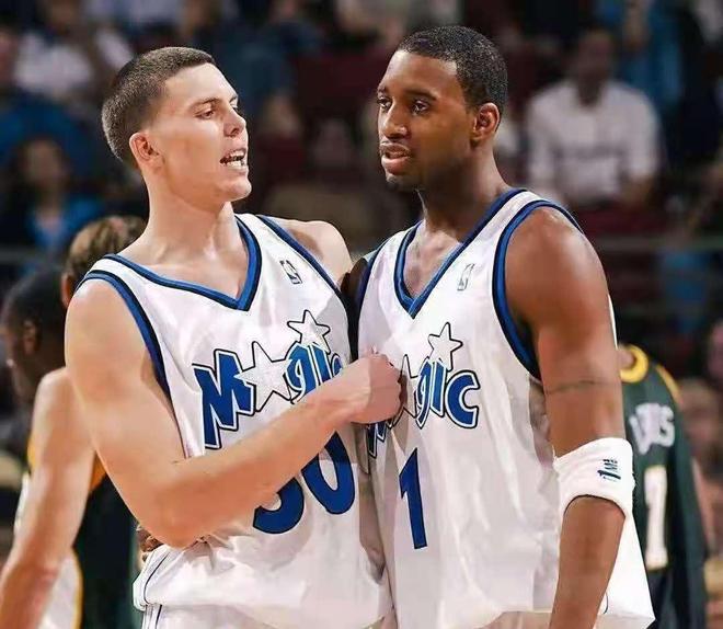 展的工作氛 展的工作氛