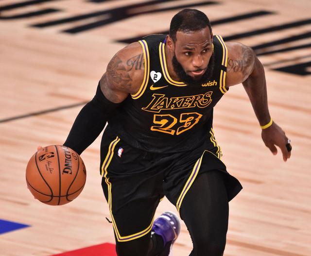 轻微摇摆 轻微摇摆